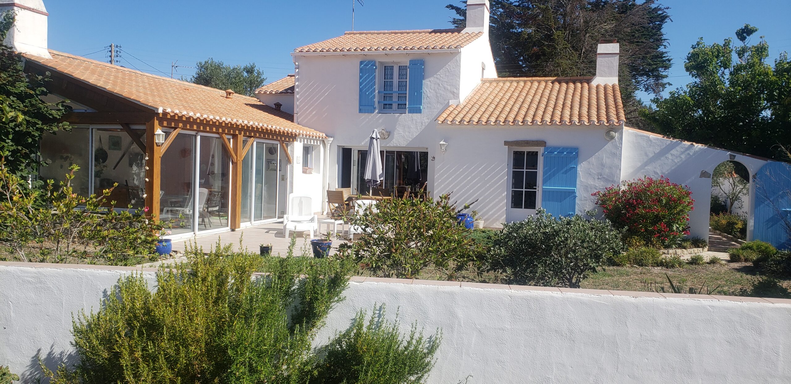 LA GUERINIERE, belle propriété au calme