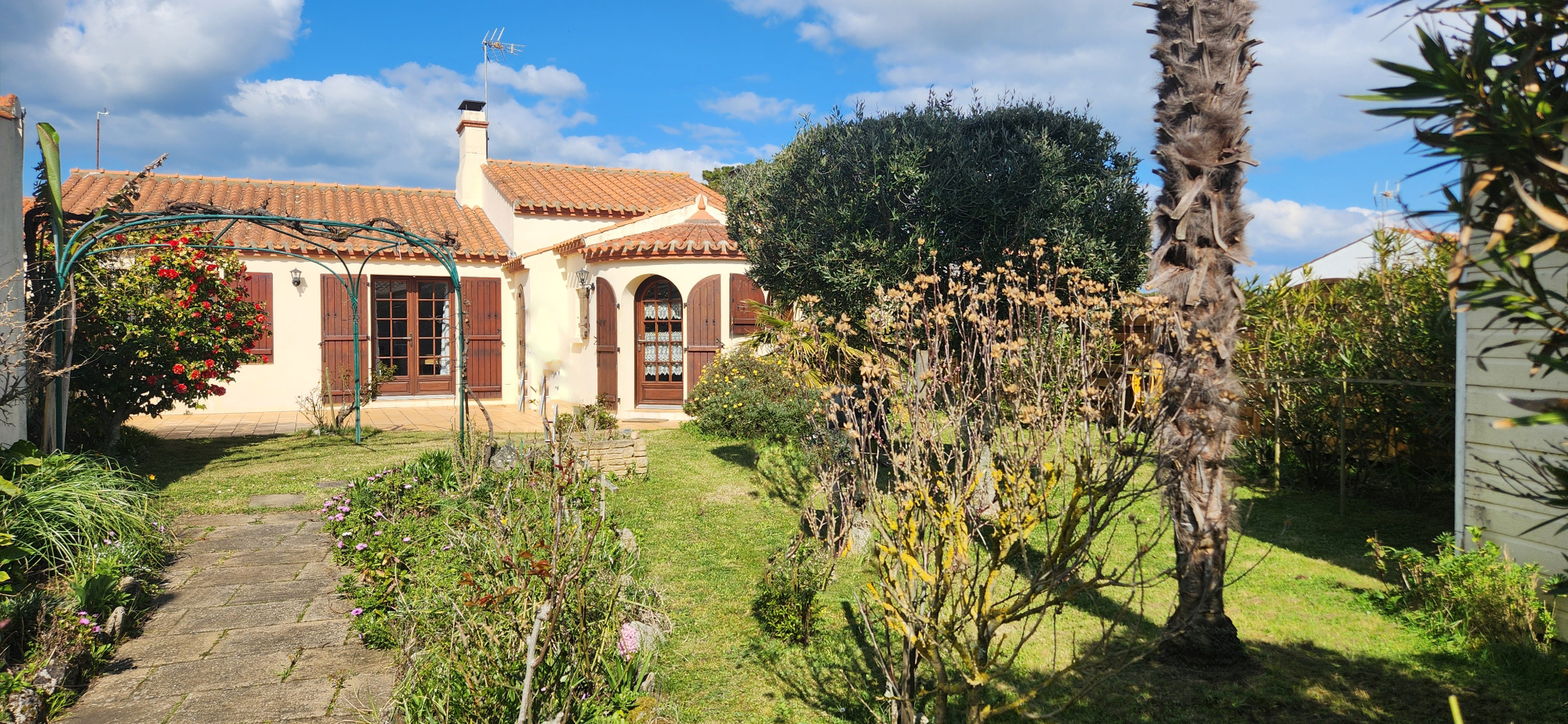 L’EPINE Maison au calme d’une impasse